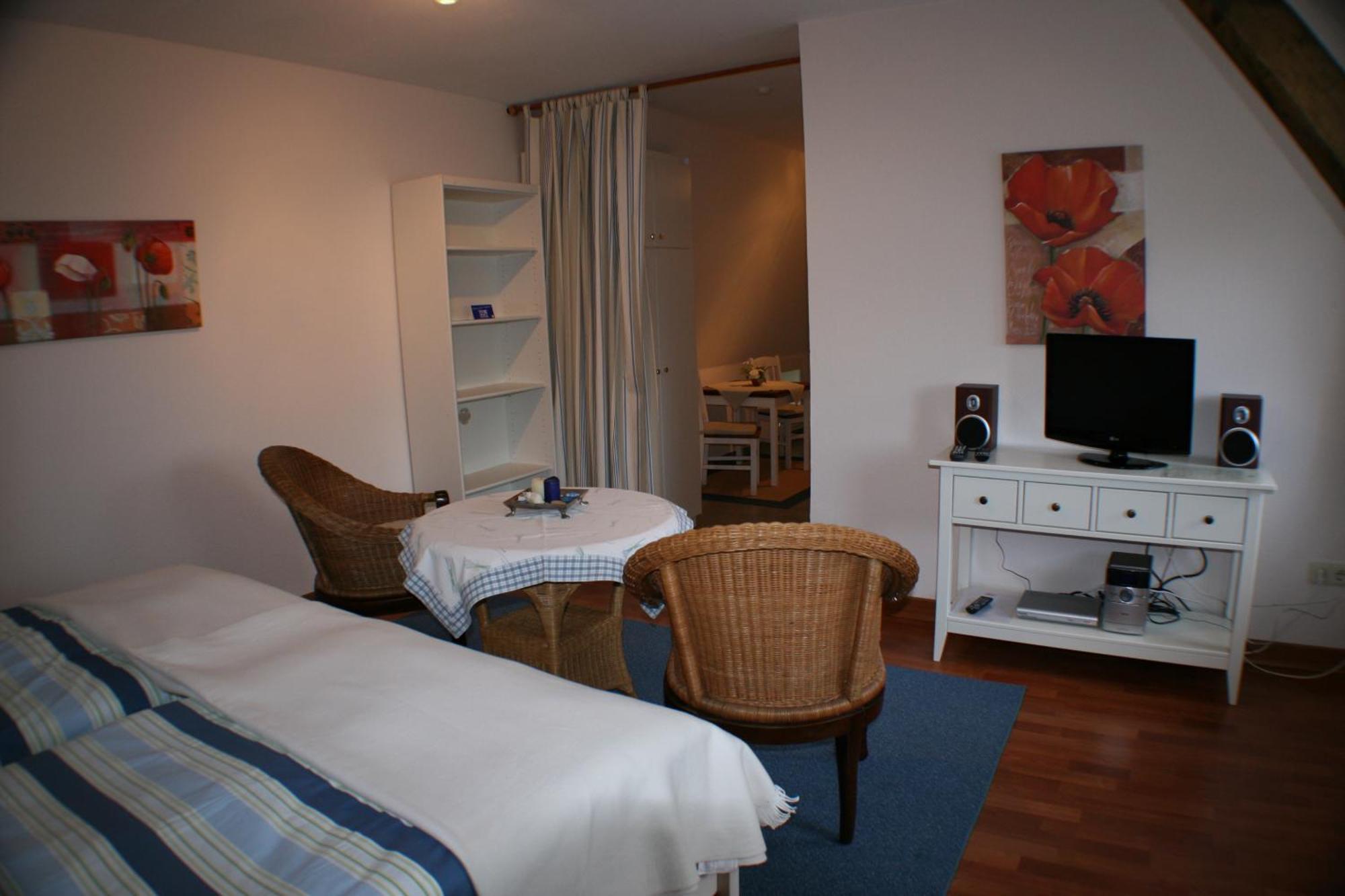Ferienwohnungen Im Hotel Garni Zur Post Utersum Chambre photo